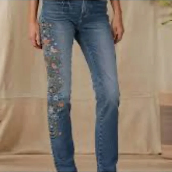 Driftwood Audrey Bird Vale Embroidered Jeans. New with tags.